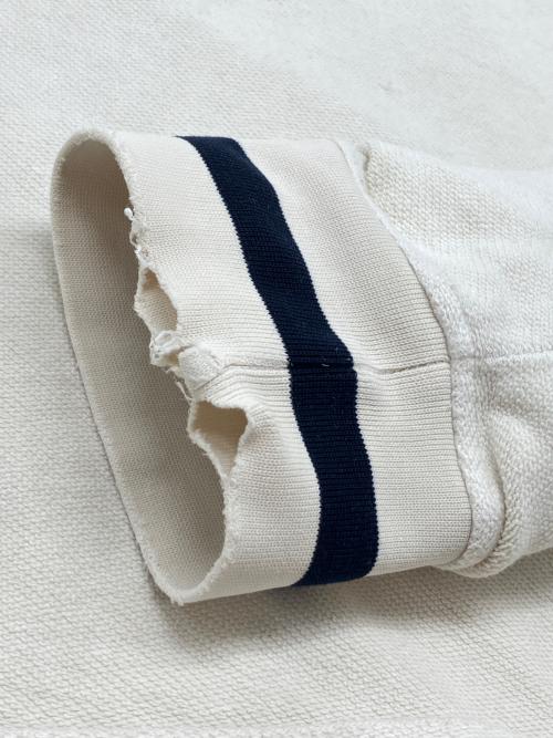 KITH（キス）KITH (キス) プルオーバーパーカー ホワイト サイズ:XLの古着・服飾アイテム
