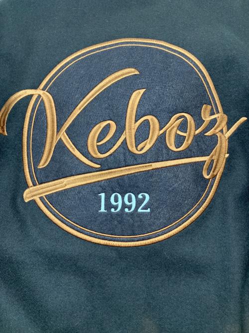 KEBOZ（ケボズ）KEBOZ (ケボズ) スタジアムジャケット ブラウン×ホワイト サイズ:XLの古着・服飾アイテム