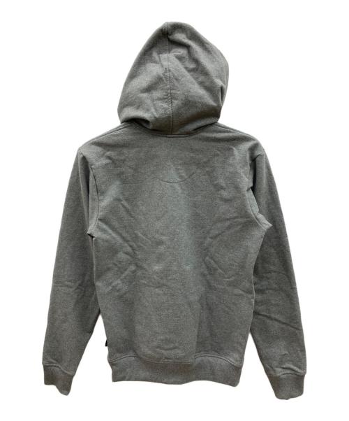Patagonia（パタゴニア）Patagonia (パタゴニア) プルオーバーパーカー　メンズ・P-6ラベル・アップライザル・フーディ　SP21 グレー サイズ:XSの古着・服飾アイテム
