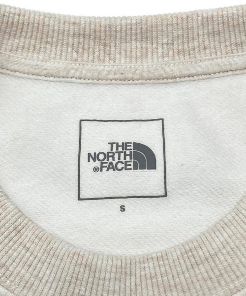 THE NORTH FACE（ザ ノース フェイス）THE NORTH FACE (ザ ノース フェイス) クルーネックスウェット　GRAPHIC SWEAT CREW アイボリー サイズ:Ｓの古着・服飾アイテム