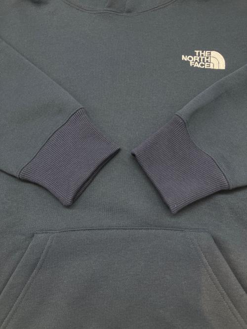 THE NORTH FACE（ザ ノース フェイス）THE NORTH FACE (ザ ノース フェイス) プルオーバーパーカー　スクエアロゴフーディ ネイビー サイズ:Ｓの古着・服飾アイテム