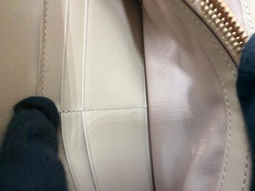MCM（エムシーエム）MCM (エムシーエム) 長財布 ベージュ×ピンクの古着・服飾アイテム