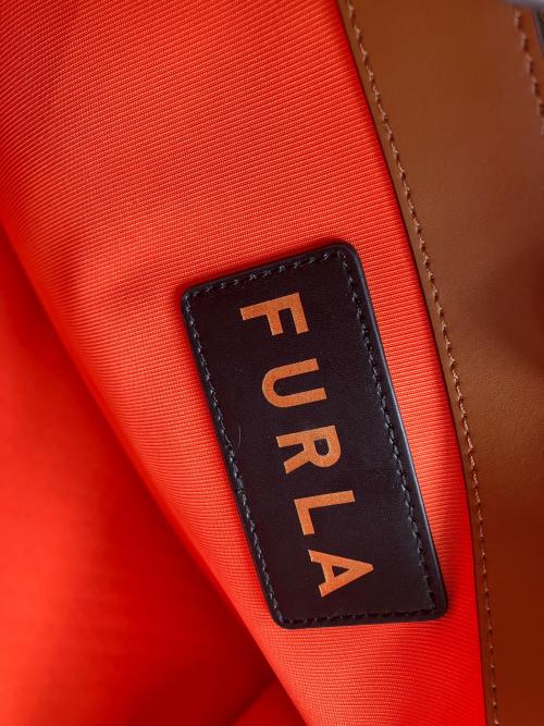 FURLA（フルラ）FURLA (フルラ) ヴァーシティスタイル 	2WAYバッグ ダークブラウン×オレンジの古着・服飾アイテム