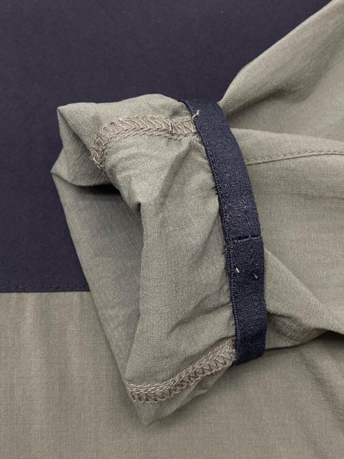 THE NORTH FACE（ザ ノース フェイス）THE NORTH FACE (ザ ノース フェイス) エニータイムウィンドフーディ ブラック×カーキ サイズ:Sの古着・服飾アイテム