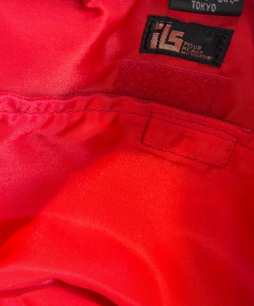 PORTER（ポーター）PORTER (ポーター) エルファインス 	ILS　　コラボボディバッグ ブラック×レッドの古着・服飾アイテム