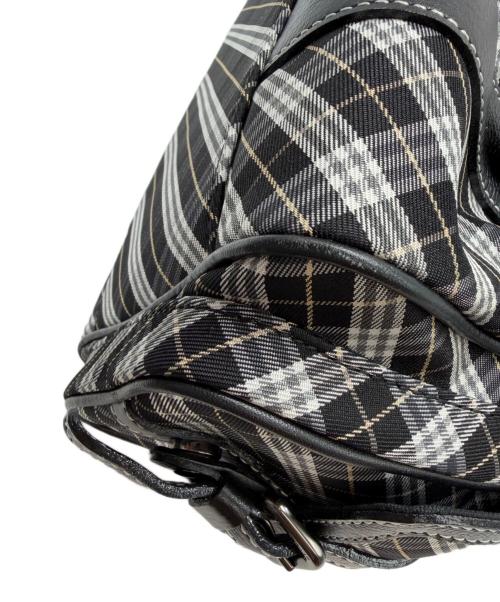 BURBERRY BLUE LABEL（バーバリー ブルー レーベル）BURBERRY BLUE LABEL (バーバリー ブルー レーベル) ミニボストンバッグ ブラック×ホワイト×グレーの古着・服飾アイテム