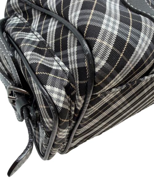 BURBERRY BLUE LABEL（バーバリー ブルー レーベル）BURBERRY BLUE LABEL (バーバリー ブルー レーベル) ミニボストンバッグ ブラック×ホワイト×グレーの古着・服飾アイテム