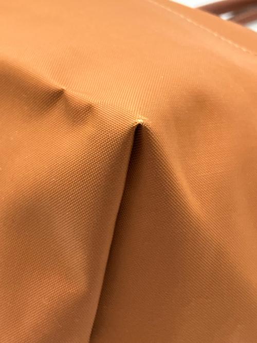 LONGCHAMP（ロンシャン）LONGCHAMP (ロンシャン) ル・プリアージュ モカブラウン サイズ:（Mサイズ）の古着・服飾アイテム