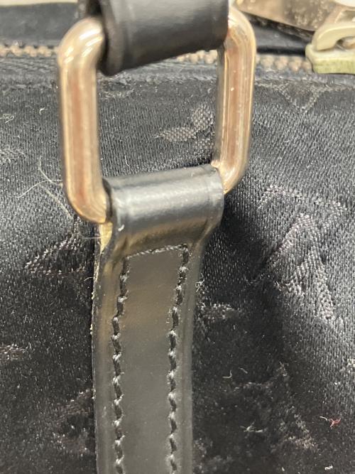 LOUIS VUITTON（ルイ ヴィトン）LOUIS VUITTON (ルイ ヴィトン) モノグラム・サテン 	リトルパピヨン ブラックの古着・服飾アイテム