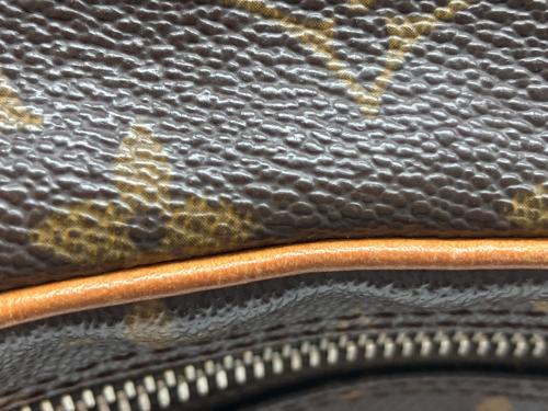 LOUIS VUITTON（ルイ ヴィトン）LOUIS VUITTON (ルイ ヴィトン) モノグラム　クロワッサンMM　の古着・服飾アイテム