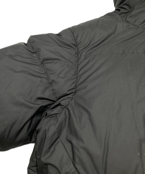 NANGA（ナンガ）NANGA (ナンガ) MOUNTAIN BELAY COAT 23AW ブラック×レッド サイズ:Lの古着・服飾アイテム