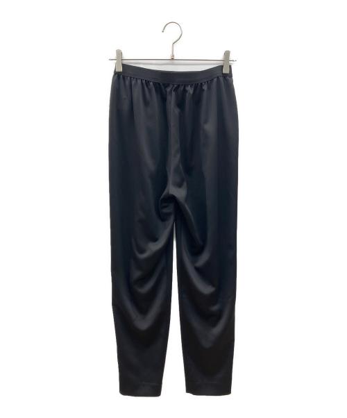 LE PHIL（ル フィル）LE PHIL (ル フィル) テーパードサテンパンツ ブラックの古着・服飾アイテム