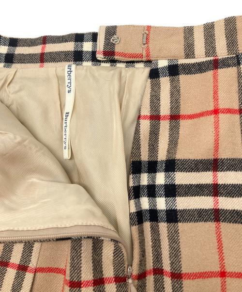 Burberry's（バーバリーズ）Burberry's (バーバリーズ) 90sノバチェックスカート 古着 Y2K ベージュ サイズ:9ARの古着・服飾アイテム