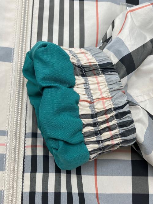 WIND AND SEA（ウィンダンシー）WIND AND SEA (ウィンダンシー) ジップジャケット ベージュ×グレー サイズ:XLの古着・服飾アイテム
