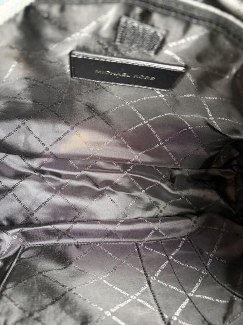 MICHAEL KORS（マイケル・コース）MICHAEL KORS (マイケル・コース) トートバッグ ネイビーの古着・服飾アイテム