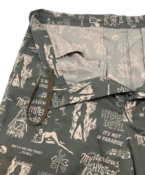 Hysteric Glamour（ヒステリックグラマー）Hysteric Glamour (ヒステリックグラマー) DEVILS COCKTAIL総柄ショートパンツ グリーン×ホワイト サイズ:Lの古着・服飾アイテム