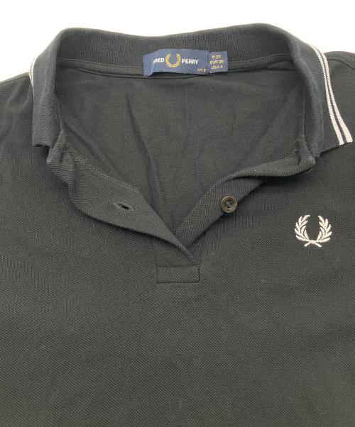 FRED PERRY（フレッドペリー）FRED PERRY (フレッドペリー) 半袖ポロシャツ ブラック×ホワイト サイズ:36の古着・服飾アイテム