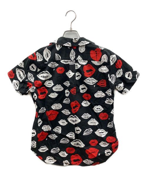 BLACK COMME des GARCONS（ブラックコムデギャルソン）BLACK COMME des GARCONS (ブラックコムデギャルソン) オープンカラーシャツ ブラック×ホワイト×レッド サイズ:XSの古着・服飾アイテム