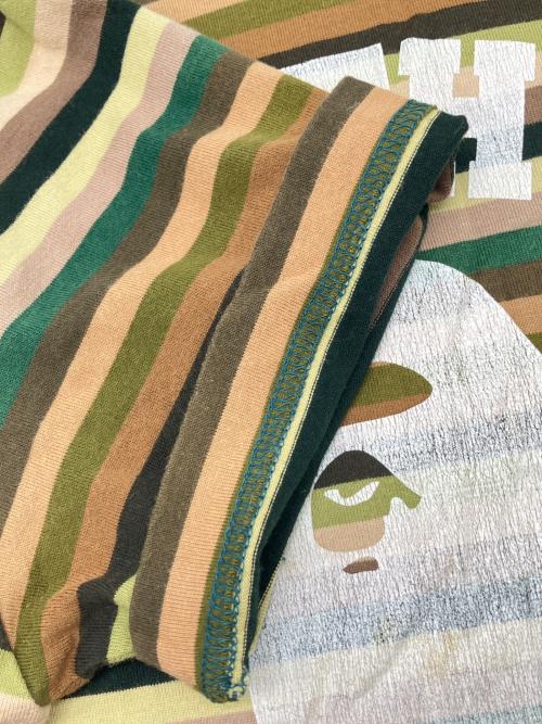A BATHING APE（アベイシングエイプ）A BATHING APE (アベイシングエイプ) 半袖カットソー　ボーダー グリーン×カーキ サイズ:TALLの古着・服飾アイテム