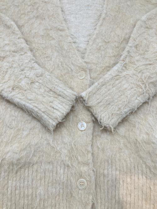 emmi（エミ）emmi (エミ) 厚手カーディガン　シャギーニットカーディガン ベージュ サイズ:Fの古着・服飾アイテム