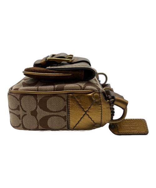 COACH（コーチ）COACH (コーチ) ワンショルダーバッグ ベージュ×ゴールドの古着・服飾アイテム