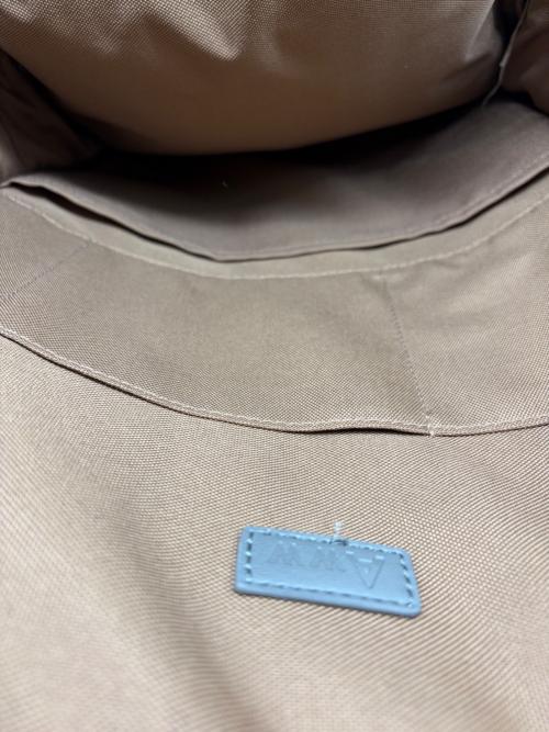AWW（アウ）AWW (アウ) 圧縮トラベルバックパック ベージュの古着・服飾アイテム