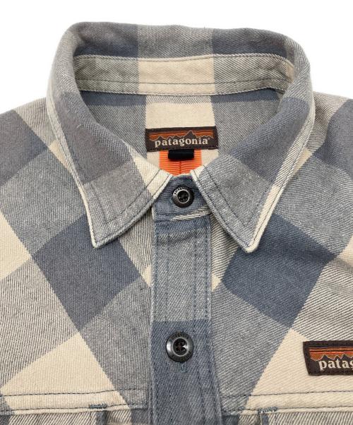 Patagonia（パタゴニア）Patagonia (パタゴニア) 長袖シャツ グレー×ホワイト サイズ:Ｍの古着・服飾アイテム