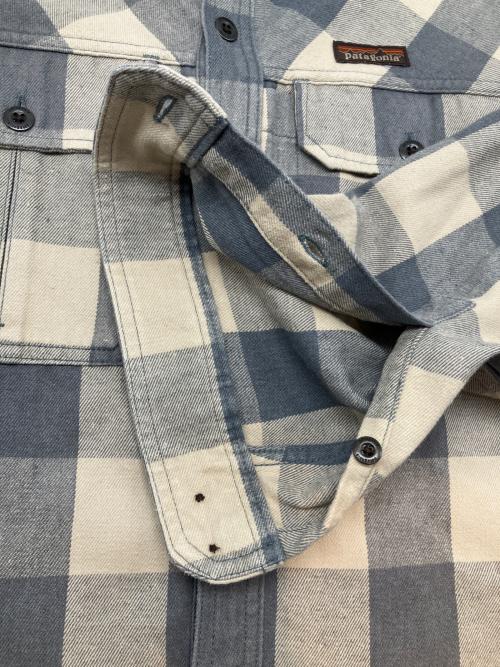 Patagonia（パタゴニア）Patagonia (パタゴニア) 長袖シャツ グレー×ホワイト サイズ:Ｍの古着・服飾アイテム