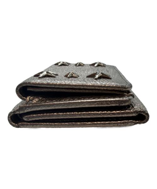 JIMMY CHOO（ジミーチュウ）JIMMY CHOO (ジミーチュウ) 3つ折り財布 シルバーの古着・服飾アイテム