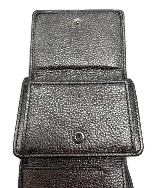 JIMMY CHOO（ジミーチュウ）JIMMY CHOO (ジミーチュウ) 3つ折り財布 シルバーの古着・服飾アイテム
