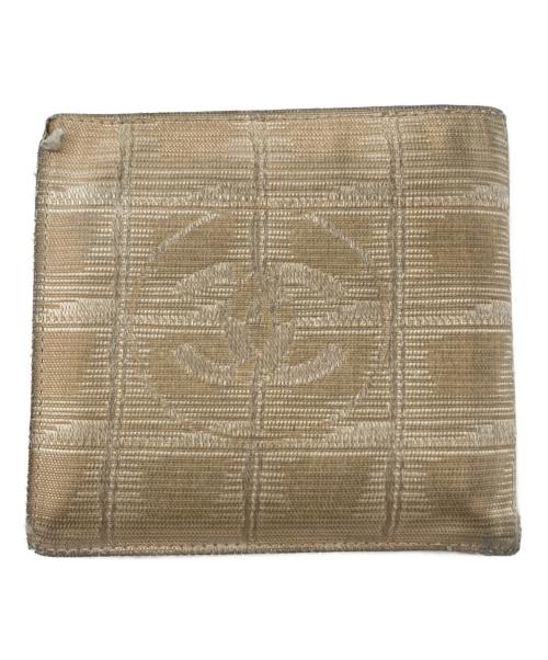 CHANEL（シャネル）CHANEL (シャネル) 2つ折り財布　ニュートラベルライン アイボリーの古着・服飾アイテム