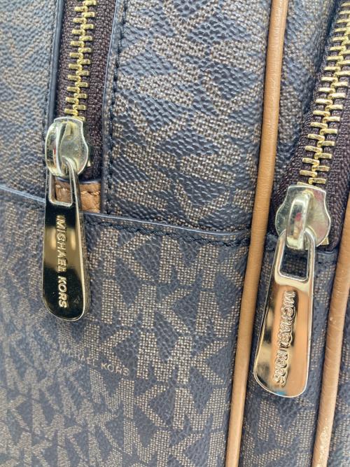 MICHAEL KORS（マイケルコース）MICHAEL KORS (マイケルコース) デイパック ブラウンの古着・服飾アイテム