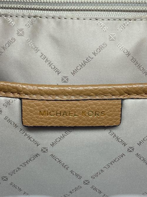 MICHAEL KORS（マイケルコース）MICHAEL KORS (マイケルコース) デイパック ブラウンの古着・服飾アイテム