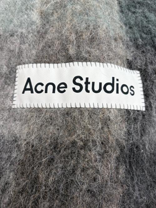 Acne studios（アクネ ストゥディオズ）Acne studios (アクネ ストゥディオズ) マフラー グレー×グリーン×ホワイト サイズ:28×250の古着・服飾アイテム