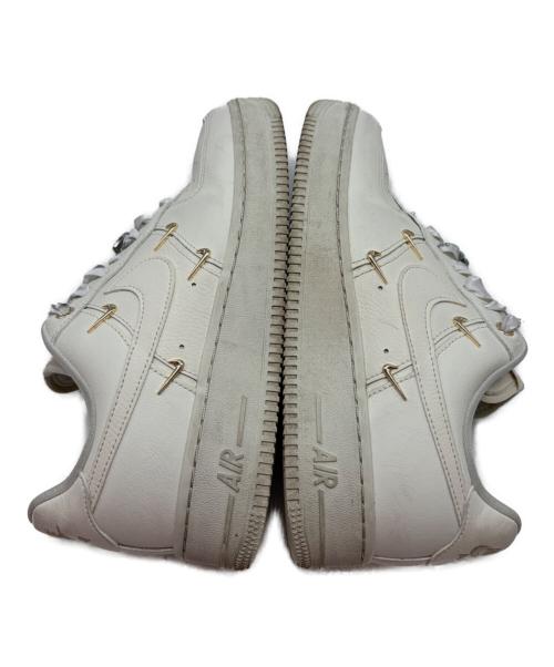 NIKE（ナイキ）NIKE (ナイキ) WMNS AIR FORCE 1 '07 LX ホワイト サイズ:25の古着・服飾アイテム