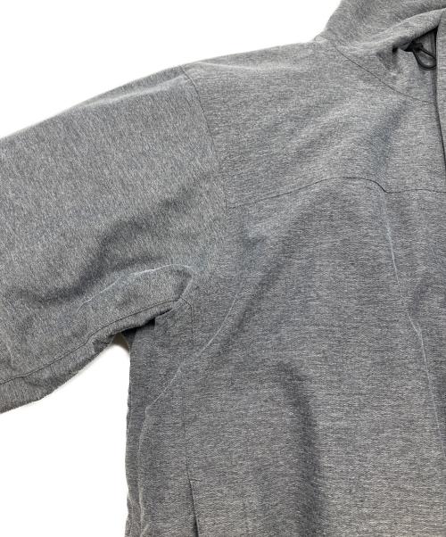 THE NORTH FACE（ザ ノース フェイス）THE NORTH FACE (ザ ノース フェイス) ダウンジャケット グレー×ブラック サイズ:Ｍの古着・服飾アイテム