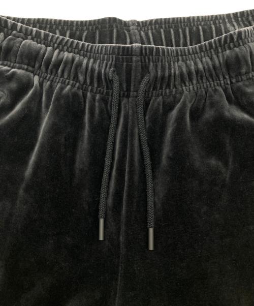 adidas（アディダス）adidas (アディダス) ベロアパンツ ブラックの古着・服飾アイテム
