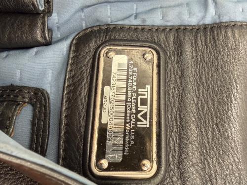 TUMI（トゥミ）TUMI (トゥミ) ショルダーバッグ ブラックの古着・服飾アイテム