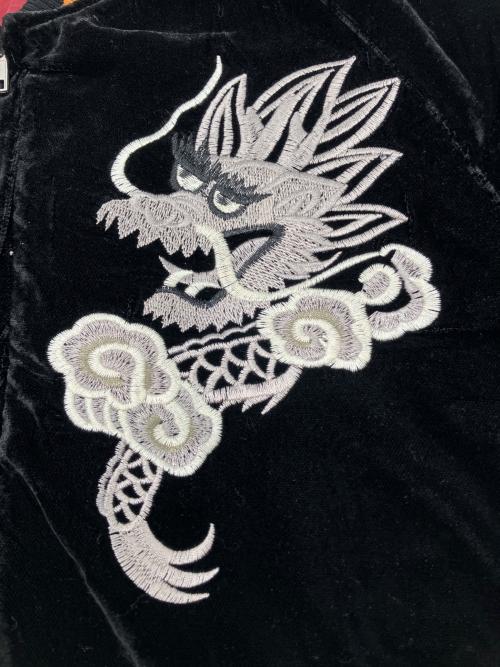 朧（オボロ）朧 (オボロ) スカジャン　龍虎刺繍 ブラック サイズ:Ｍの古着・服飾アイテム