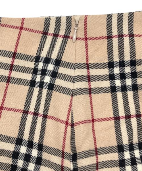 BURBERRY BLUE LABEL（バーバリー ブルー レーベル）BURBERRY BLUE LABEL (バーバリー ブルー レーベル) ミニスカート ベージュ サイズ:36の古着・服飾アイテム