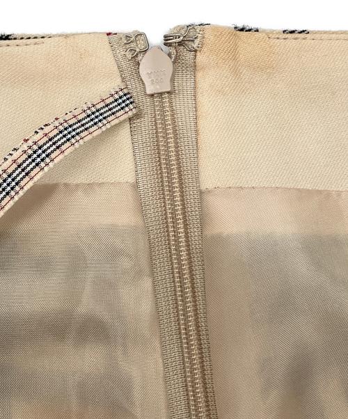 BURBERRY BLUE LABEL（バーバリー ブルー レーベル）BURBERRY BLUE LABEL (バーバリー ブルー レーベル) ミニスカート ベージュ サイズ:36の古着・服飾アイテム