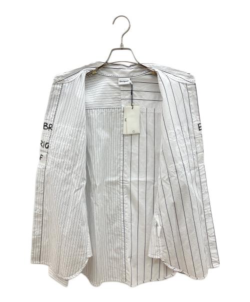 Desigual（デシグアル）Desigual (デシグアル) 長袖シャツ 　YOKOHAMA ホワイト サイズ:Ｍの古着・服飾アイテム