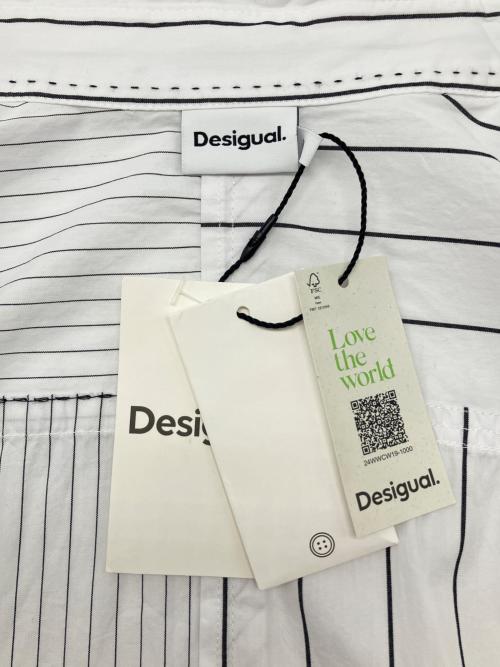 Desigual（デシグアル）Desigual (デシグアル) 長袖シャツ 　YOKOHAMA ホワイト サイズ:Ｍの古着・服飾アイテム