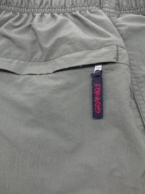 GRAMICCI（グラミチ）GRAMICCI (グラミチ) ハーフパンツ　NYLON PACKABLE G-SHORT カーキ サイズ:Sの古着・服飾アイテム