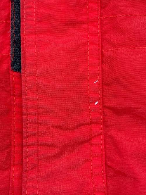 marlboro（マルボロ）marlboro (マルボロ) マウンテンパーカー　古着 レッド サイズ:XLの古着・服飾アイテム