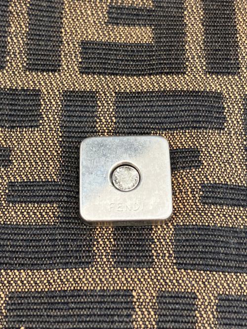 FENDI（フェンディ）FENDI (フェンディ) ズッカ マンマバケット ブラウンの古着・服飾アイテム