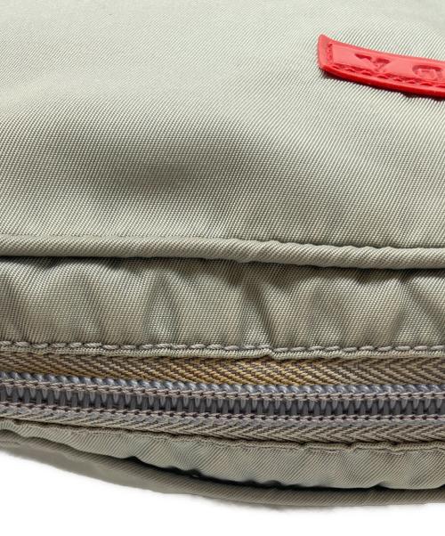 PRADA（プラダ）PRADA (プラダ) サコッシュ スポーツ グレーの古着・服飾アイテム