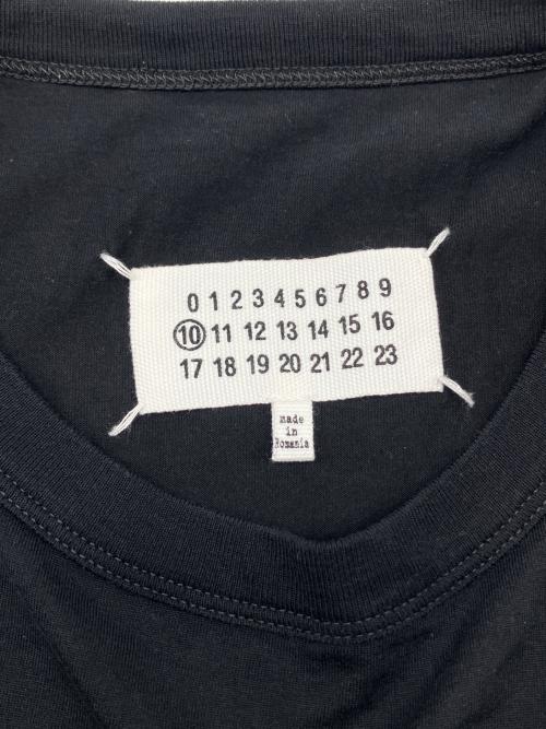 Maison Margiela（メゾンマルジェラ）Maison Margiela (メゾンマルジェラ) ディストーテッド ロゴTシャツ ブラック サイズ:46の古着・服飾アイテム