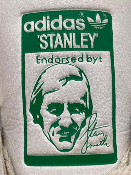 adidas（アディダス）adidas (アディダス) スニーカー ホワイト サイズ:27cmの古着・服飾アイテム