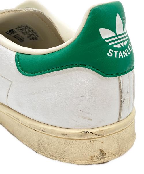 adidas（アディダス）adidas (アディダス) スニーカー ホワイト サイズ:27cmの古着・服飾アイテム